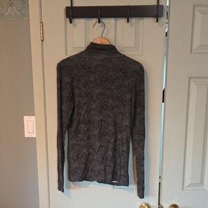 💚 Green Patterned Long Sleeve Top